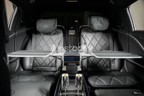 Mercedes Maybach 2023 White Used for Sale - 8