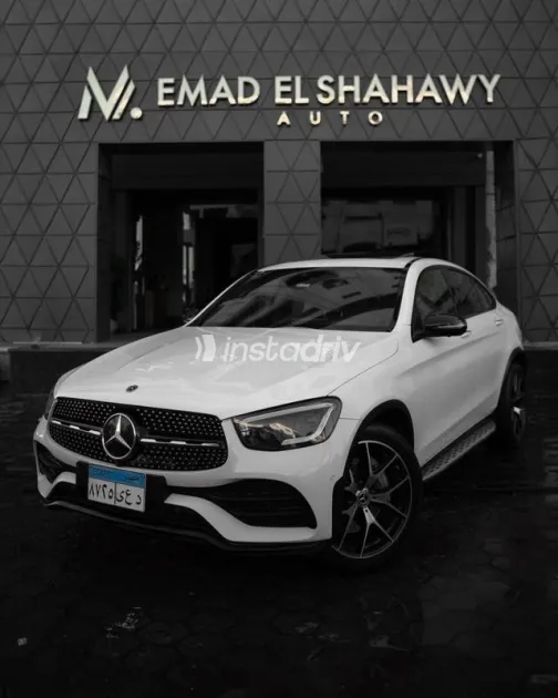 مرسيدس GLC 300 2021 أبيض مستعملة للبيع - 3