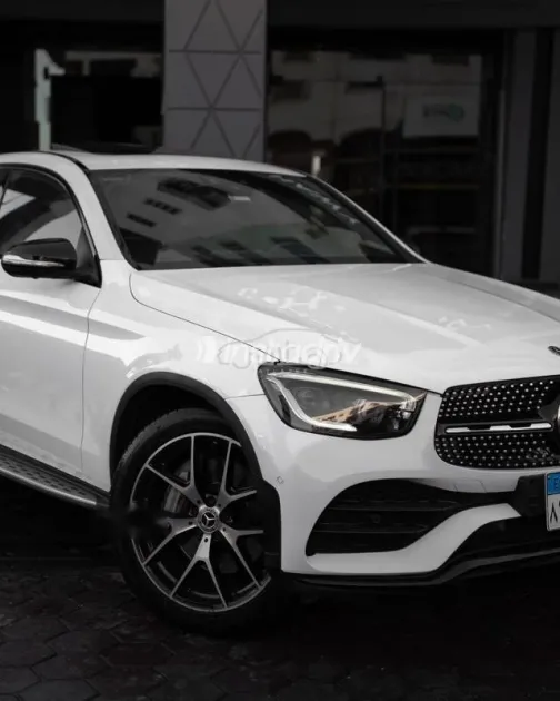 مرسيدس GLC 300 2021 أبيض مستعملة للبيع - 9
