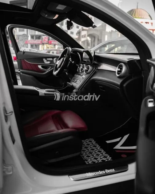 مرسيدس GLC 300 2021 أبيض مستعملة للبيع - 10