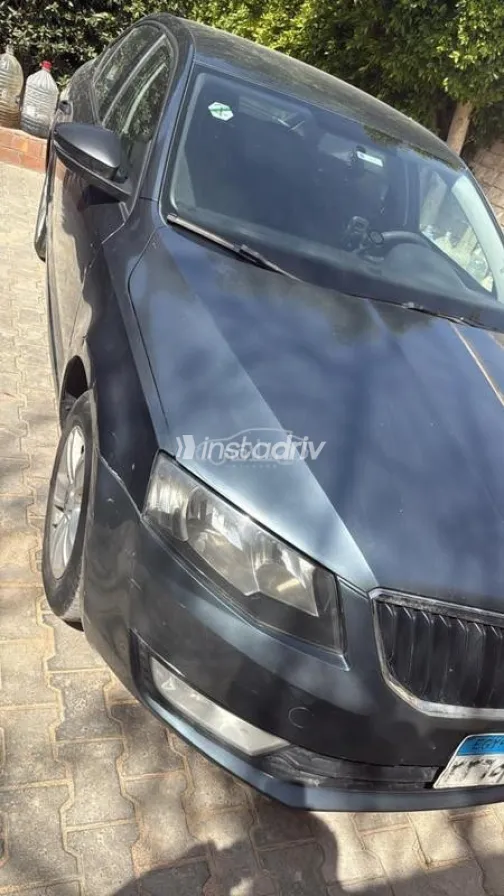 Skoda Octavia A7 2016 Silver Used for Sale - 3