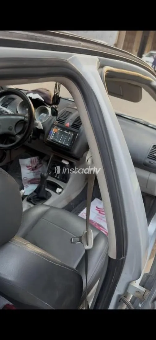 Volkswagen Polo 2001 Gray Used for Sale - 3