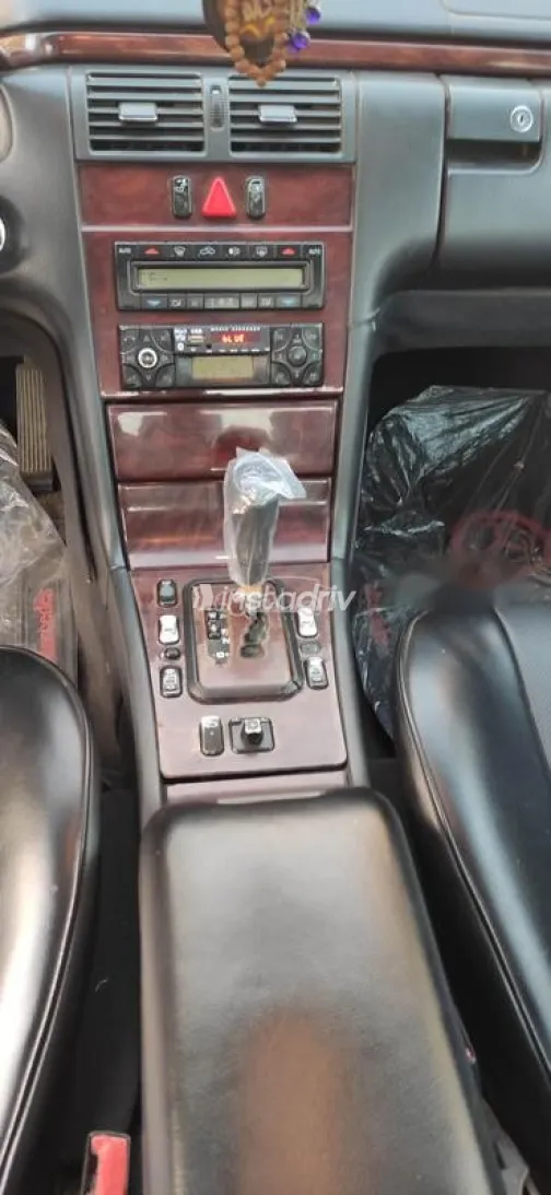 Mercedes 200 2000 Silver Used for Sale - 9