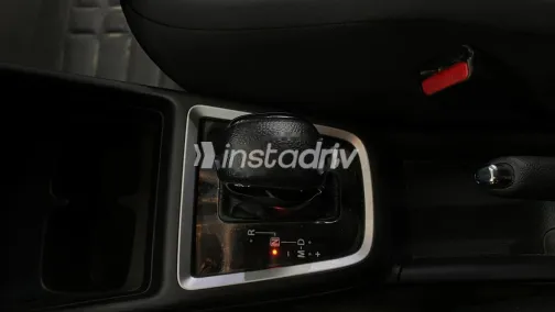 سوزوكى سويفت 2022 برونزي مستعملة للبيع - 5