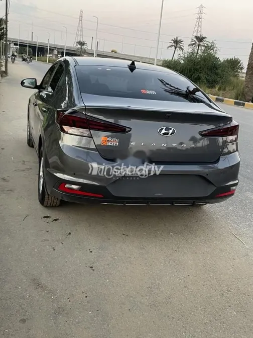 Hyundai Elantra AD 2025 White Used for Sale - 4