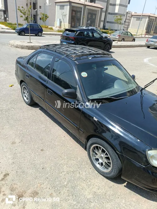 هيونداي فيرنا 2007 أبيض مستعملة للبيع - 9