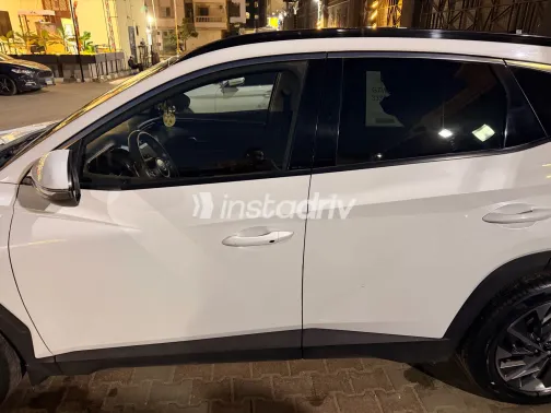 Hyundai Tucson 2023 White Used for Sale - 2
