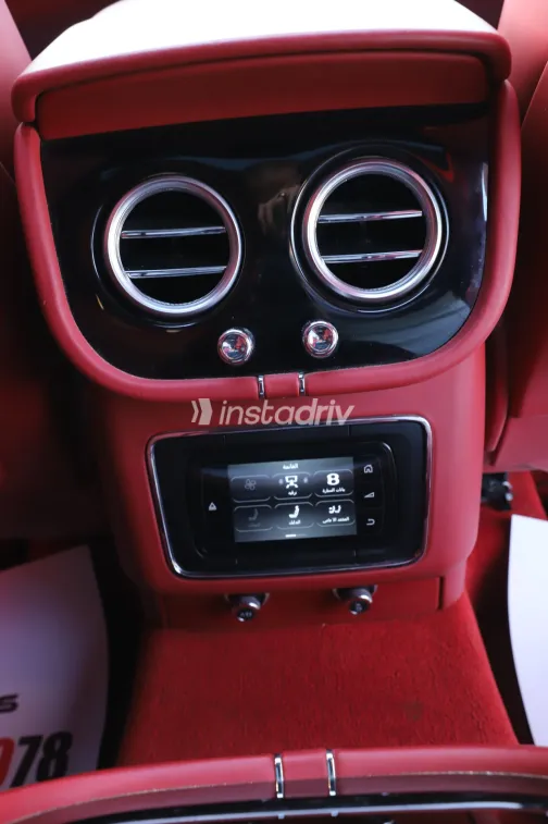 Bentley Bentayga 2021 White Used for Sale - 1