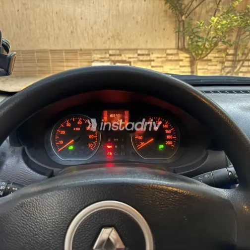 رينو سانديرو  ( ستيب  واى ) 2014 أحمر غامق مستعملة للبيع - 4