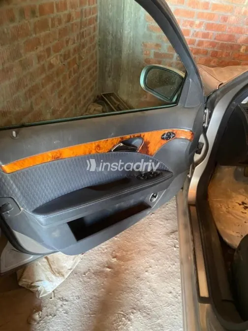 Mercedes E 200 2003 Champagne Used for Sale - 3