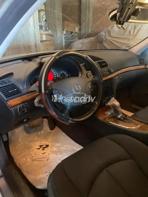 Mercedes E 200 2003 Champagne Used for Sale - 6