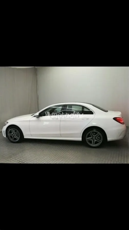 Mercedes C 200 AMG 2019 White Used for Sale - 10