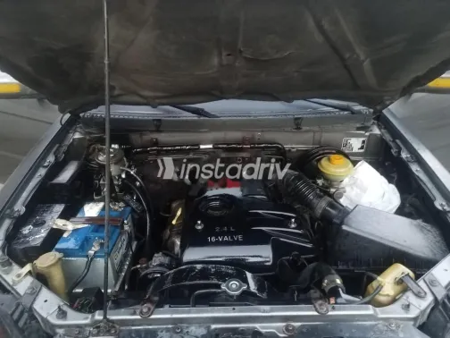 جيب كومودو 2009 فضي مستعملة للبيع - 3