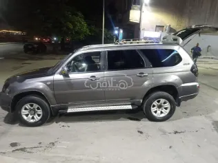 جيب كومودو 2009 فضي مستعملة للبيع