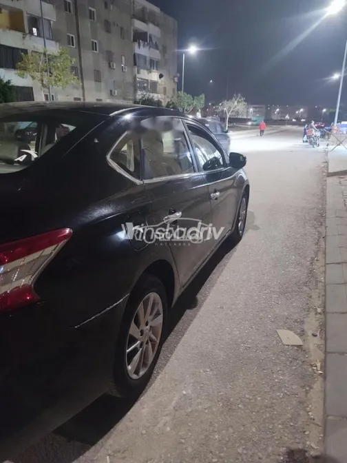 نيسان سنترا 2017 أبيض مستعملة للبيع - 4