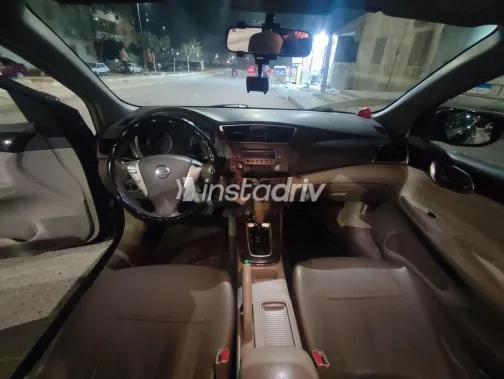 نيسان سنترا 2017 أبيض مستعملة للبيع - 9