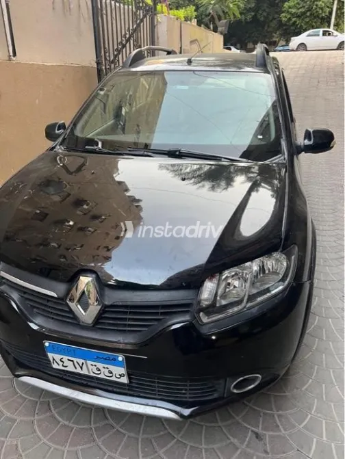 رينو سانديرو  ( ستيب  واى ) 2016 أسود مستعملة للبيع - 1