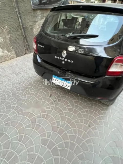 رينو سانديرو  ( ستيب  واى ) 2016 أسود مستعملة للبيع - 2