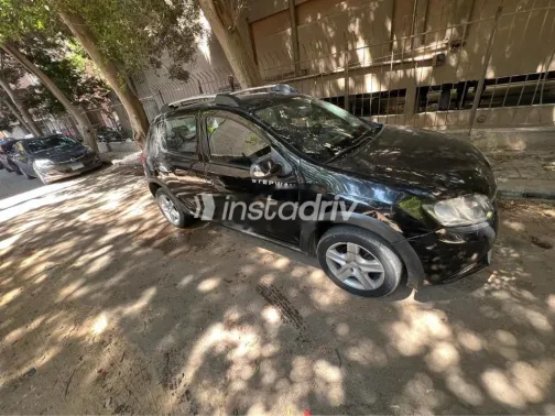 رينو سانديرو  ( ستيب  واى ) 2016 أسود مستعملة للبيع - 6