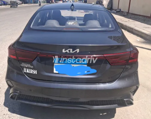 كيا جراند سيراتو 2022 أبيض مستعملة للبيع - 4