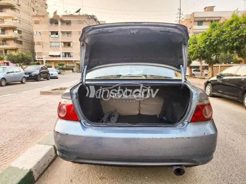 هوندا سيتى 2006 أبيض مستعملة للبيع - 6