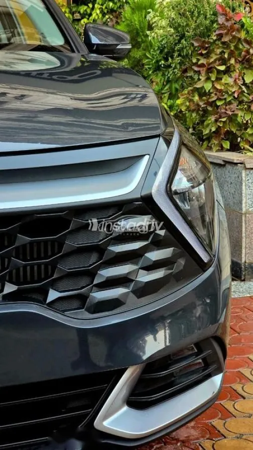 Kia Sportage 2023 Gray Used for Sale - 3