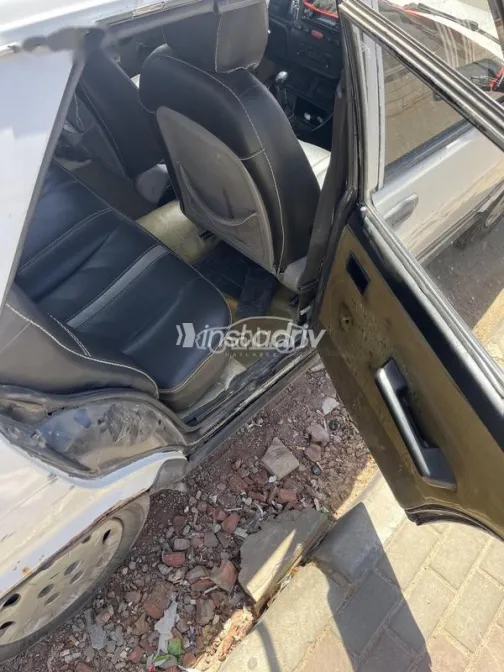 فيات شاهين 2005 أبيض مستعملة للبيع - 3