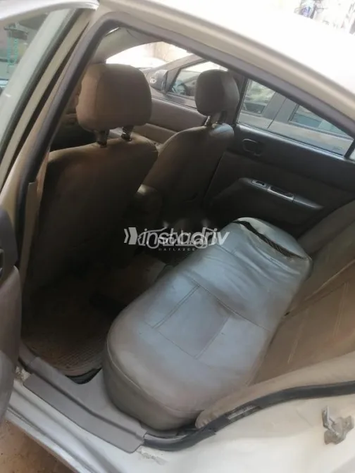 اسبيرانزا A516 2010 أبيض مستعملة للبيع - 5