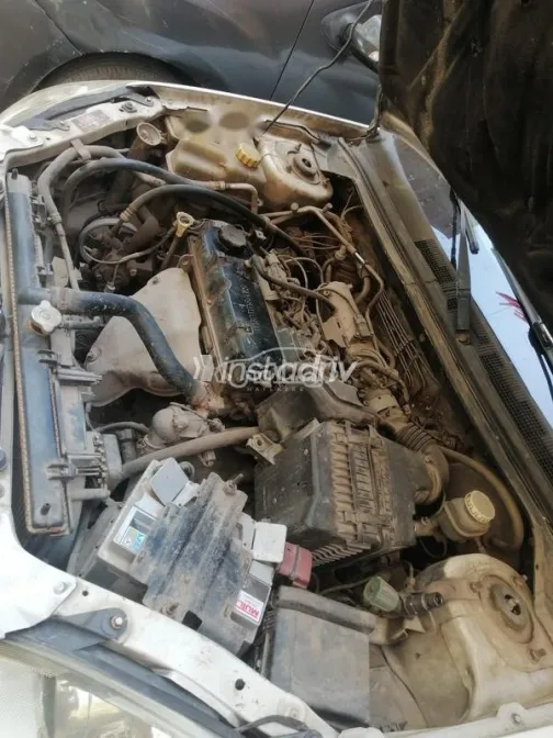 اسبيرانزا A516 2010 أبيض مستعملة للبيع - 7