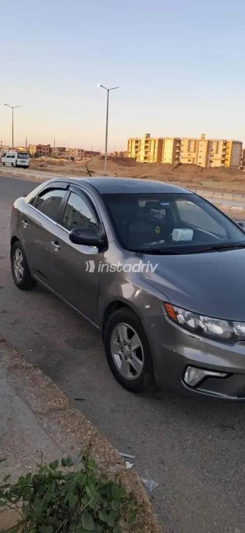 كيا سيراتو 2011 رمادي مستعملة للبيع - 1