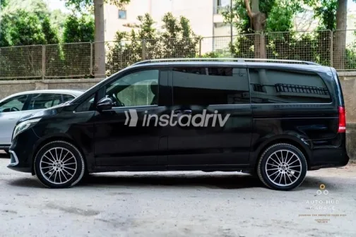 Mercedes V 250 2020 Black Used for Sale - 2