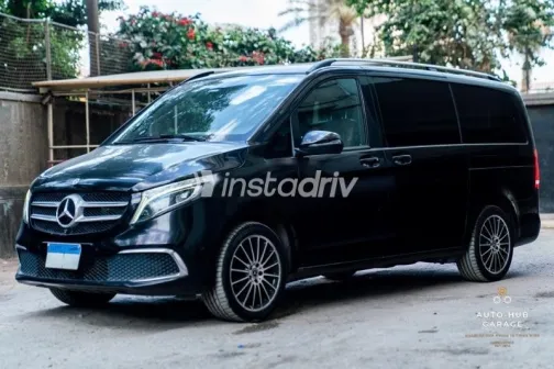 Mercedes V 250 2020 Black Used for Sale - 4