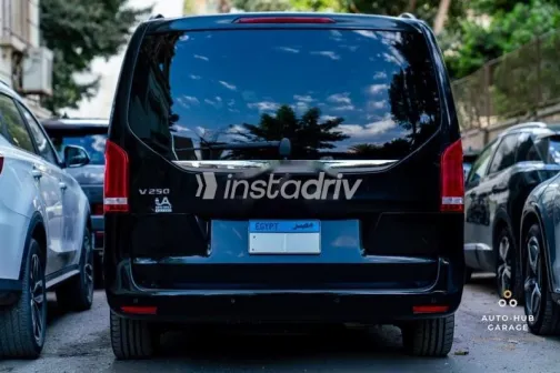 Mercedes V 250 2020 Black Used for Sale - 6