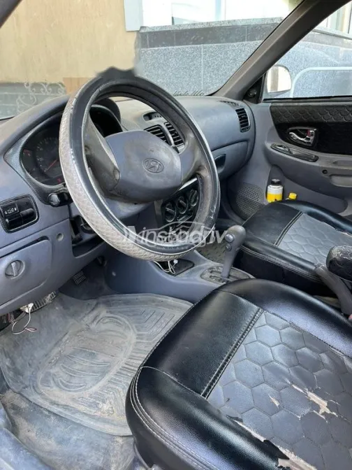 Hyundai Verna 2005 Silver Used for Sale - 8