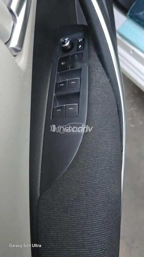 Toyota Corolla 2023 White Used for Sale - 9