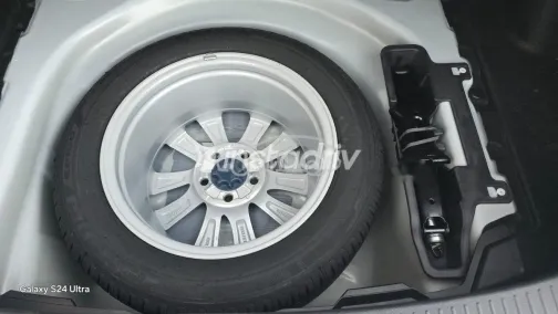 Toyota Corolla 2023 White Used for Sale - 10