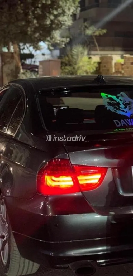 بي ام دبليو 318 2009 رمادي غامق مستعملة للبيع - 6