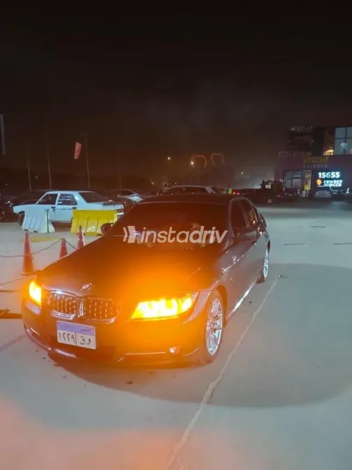 بي ام دبليو 318 2009 رمادي غامق مستعملة للبيع - 9