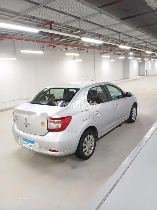 رينو لوجان 2016 فضي مستعملة للبيع - 4