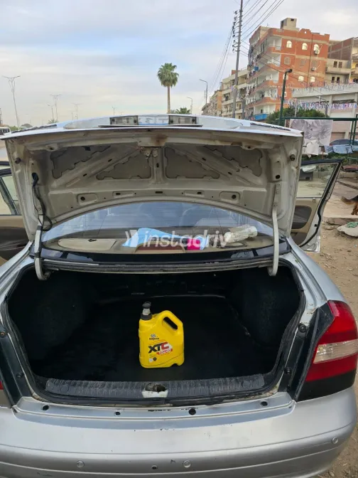 Daewoo Nubira 2000 White Used for Sale - 2