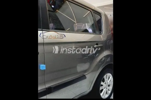 كيا سول 2012 رمادي غامق مستعملة للبيع - 9