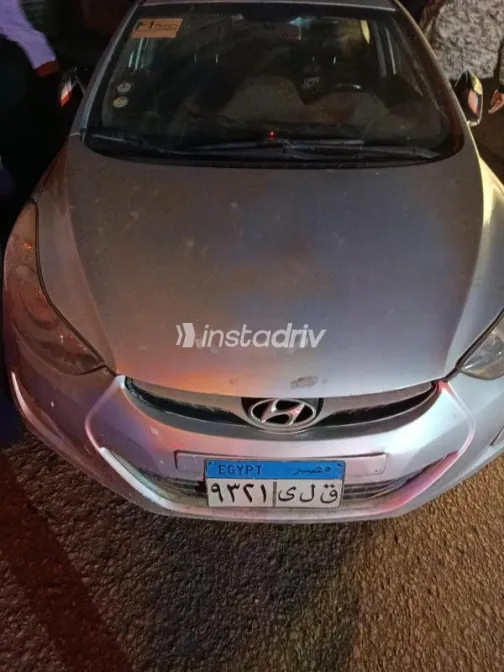 هيونداي إلنترا ام دى 2012 رمادي مستعملة للبيع - 3