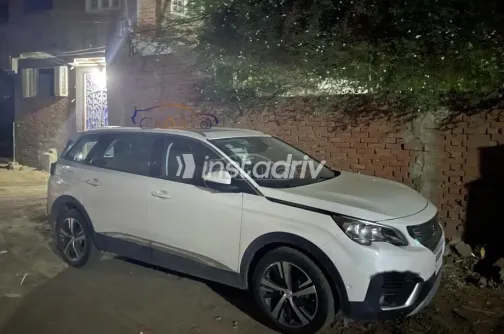 Peugeot 5008 2019 White Used for Sale - 1
