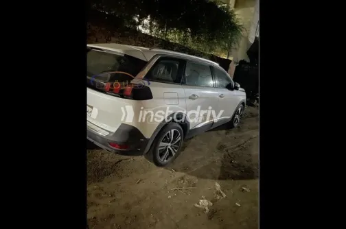 Peugeot 5008 2019 White Used for Sale - 4