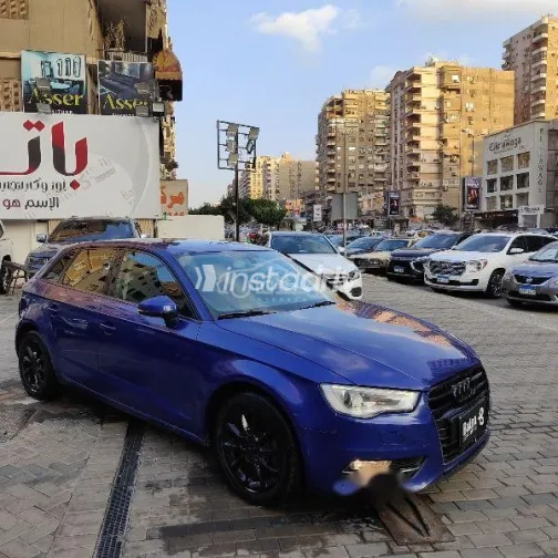 اودي A3 2016 أزرق غامق مستعملة للبيع - 3