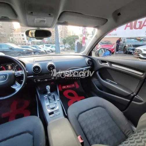 اودي A3 2016 أزرق غامق مستعملة للبيع - 10