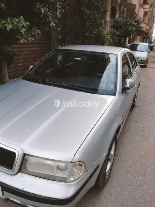 سكودا اوكتافيا A4 1998 فضي مستعملة للبيع - 6