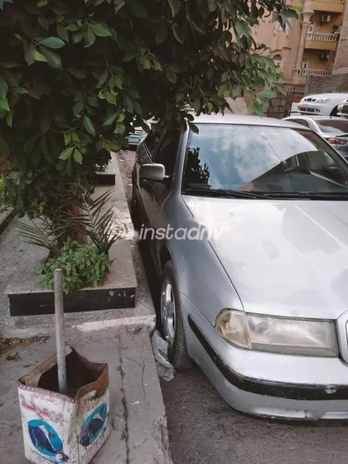 سكودا اوكتافيا A4 1998 فضي مستعملة للبيع - 7