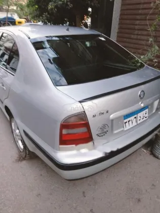 سكودا اوكتافيا A4 1998 فضي مستعملة للبيع