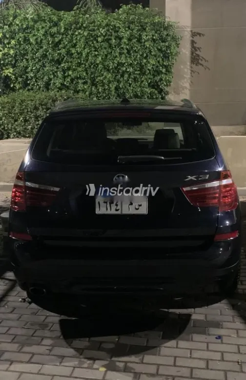 بي ام دبليو X3 2016 أزرق غامق مستعملة للبيع - 4